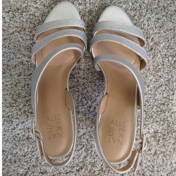 Naturalizer Women's Taimi Strappy Heeled Slingback Sandals Sparkly Silver 9M - Picture 2 of 11